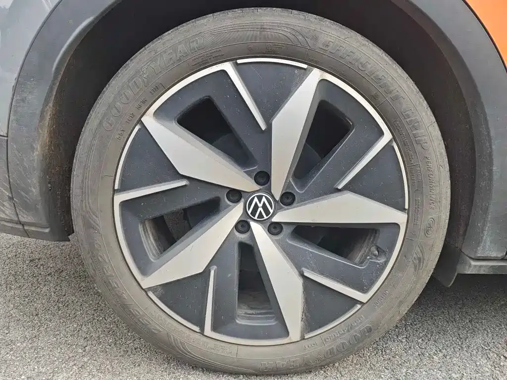 Volkswagen ID.4 Crozz — фото 8