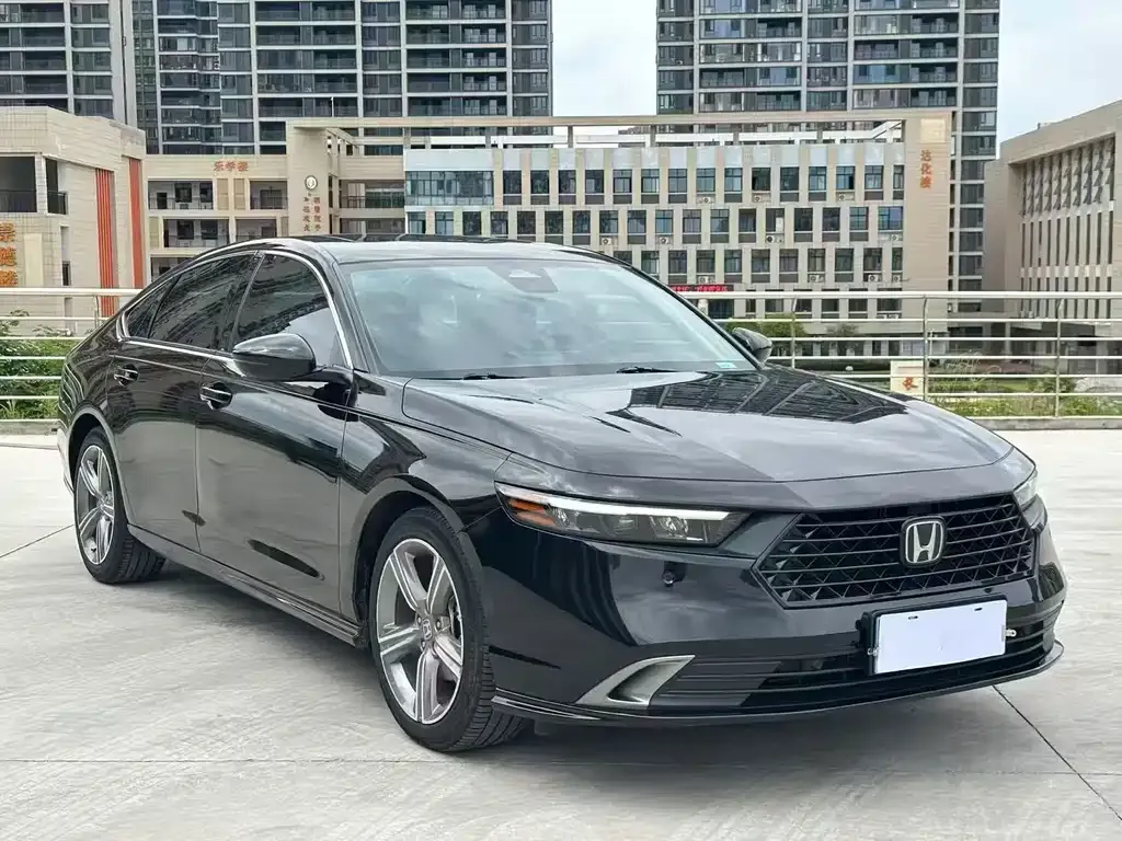 Honda Accord — фото 10