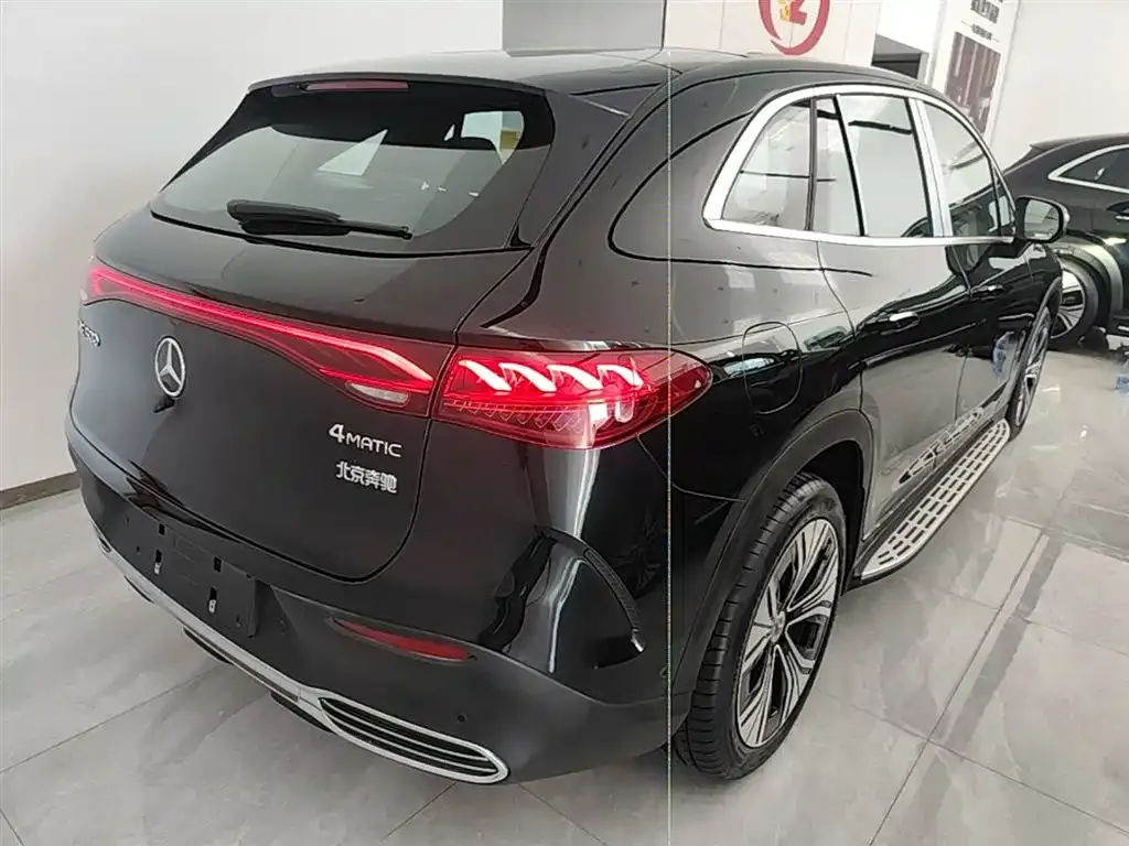 Mercedes-Benz EQE SUV — фото 8