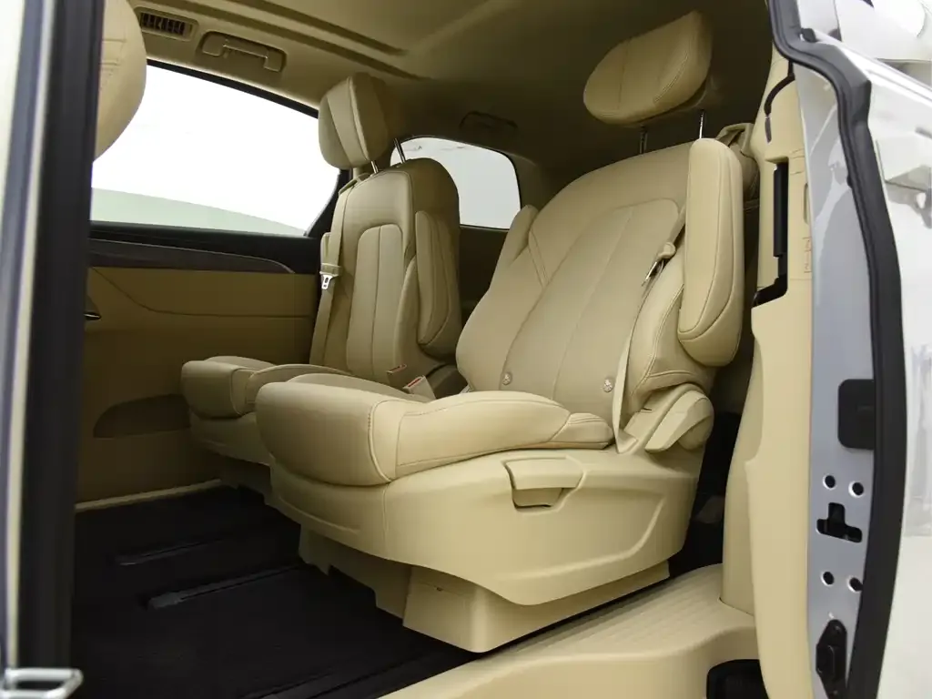 Buick GL8 Hybrid 2025 из CN, фото 9