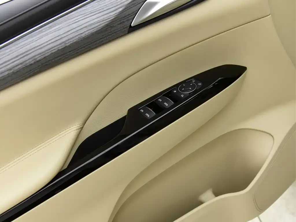 Buick GL8 Hybrid 2025 из CN, фото 5