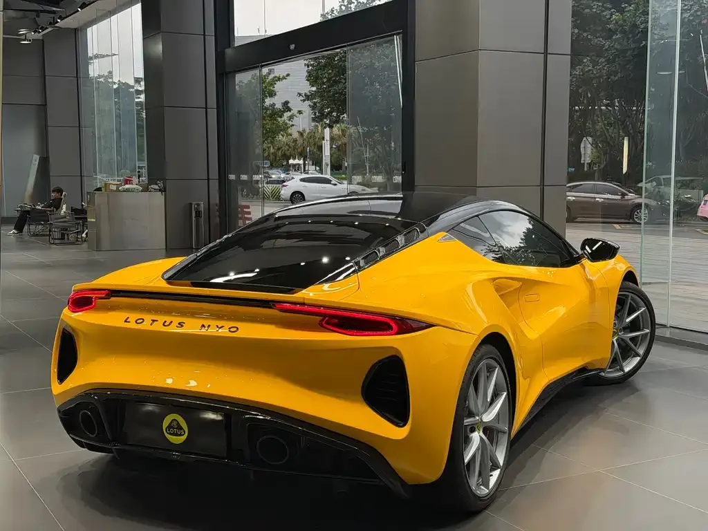 Lotus Emira 2024 из CN, фото 4