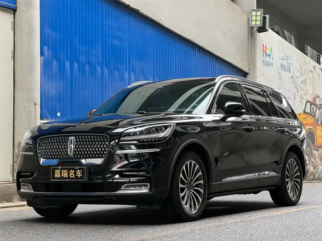 Lincoln Aviator — фото 1
