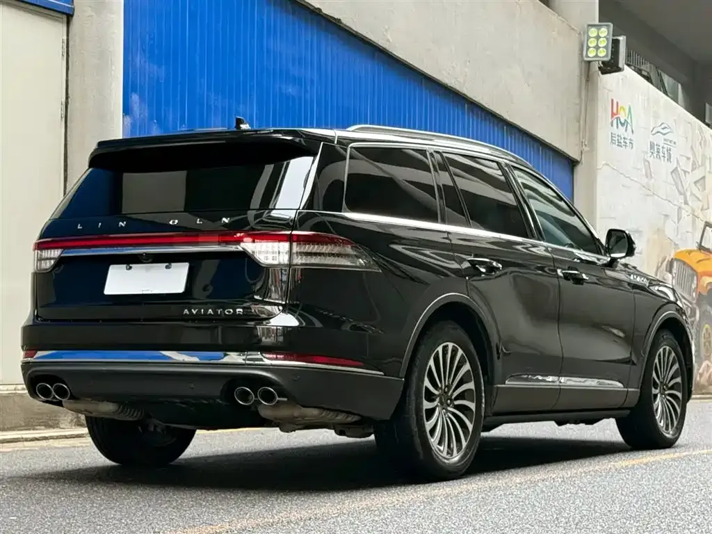 Lincoln Aviator — фото 5