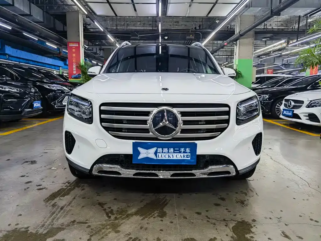 Mercedes-Benz GLB — фото 9