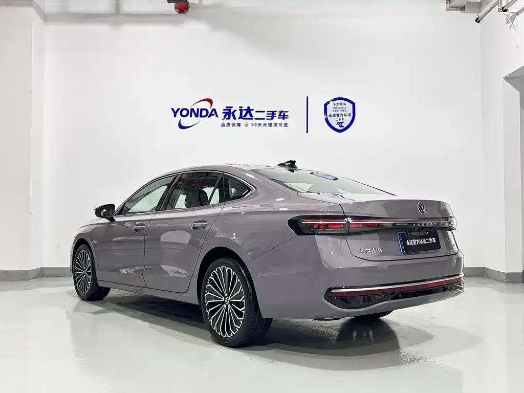 Volkswagen Passat — фото 3