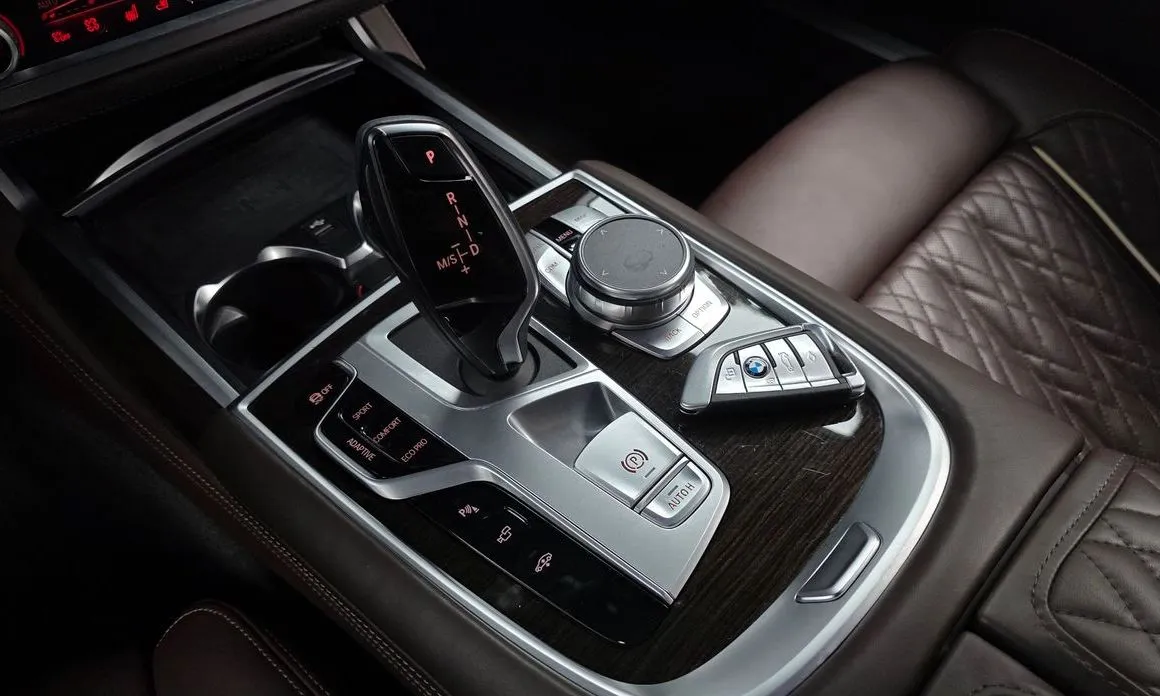 BMW 7-Series 2021 из KR, фото 8