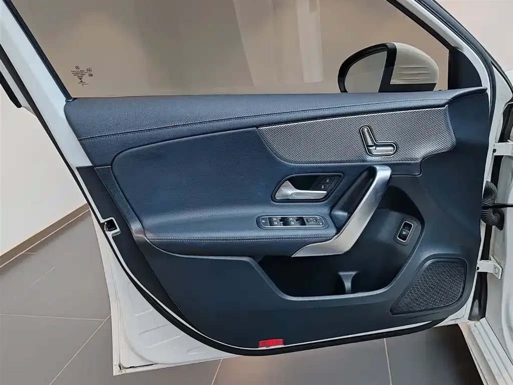 Mercedes-Benz A-Class 2021 из CN, фото 9