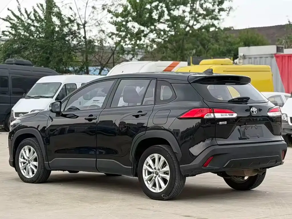 Toyota Corolla Cross 2023 из CN, фото 6