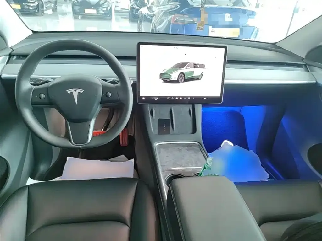 Tesla Model Y — фото 2