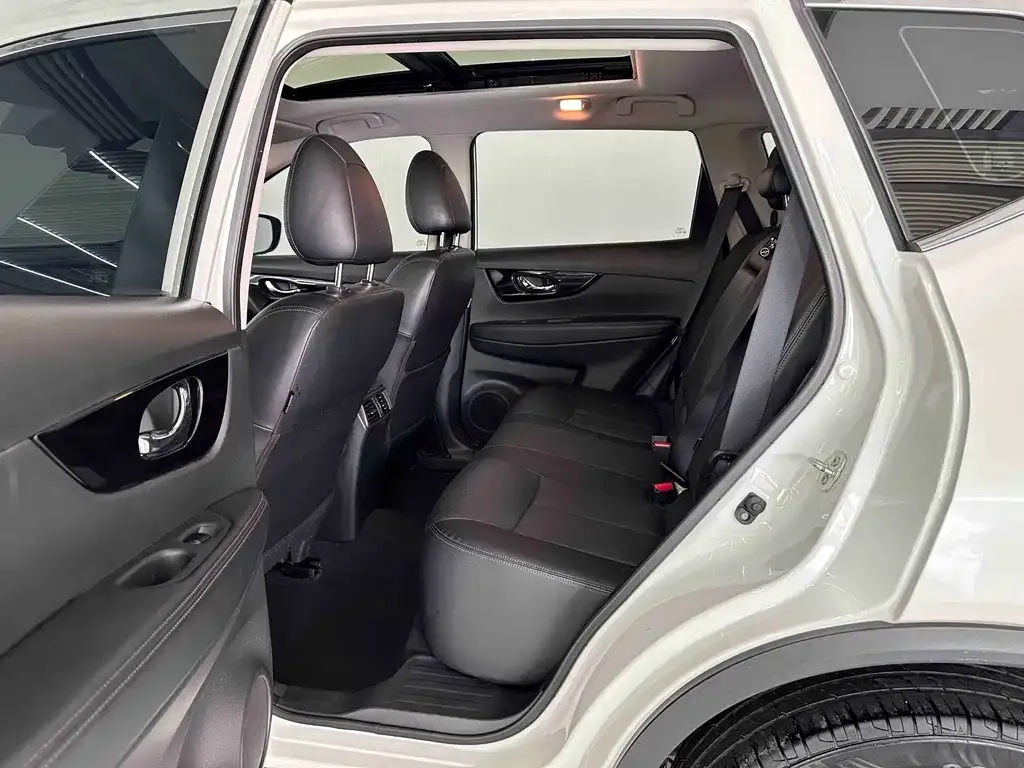 Nissan X-Trail 2024 из CN, фото 6