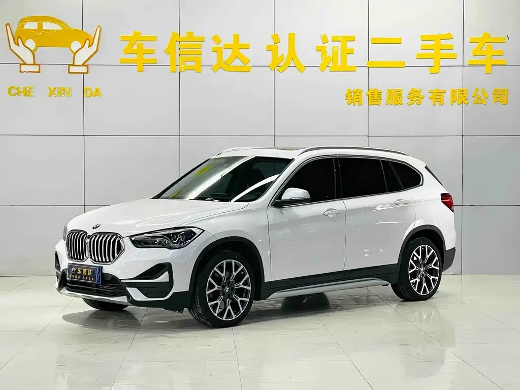 BMW X1 — фото 1