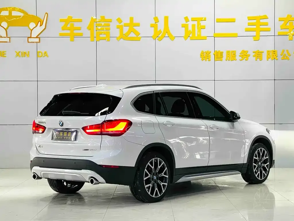 BMW X1 — фото 3