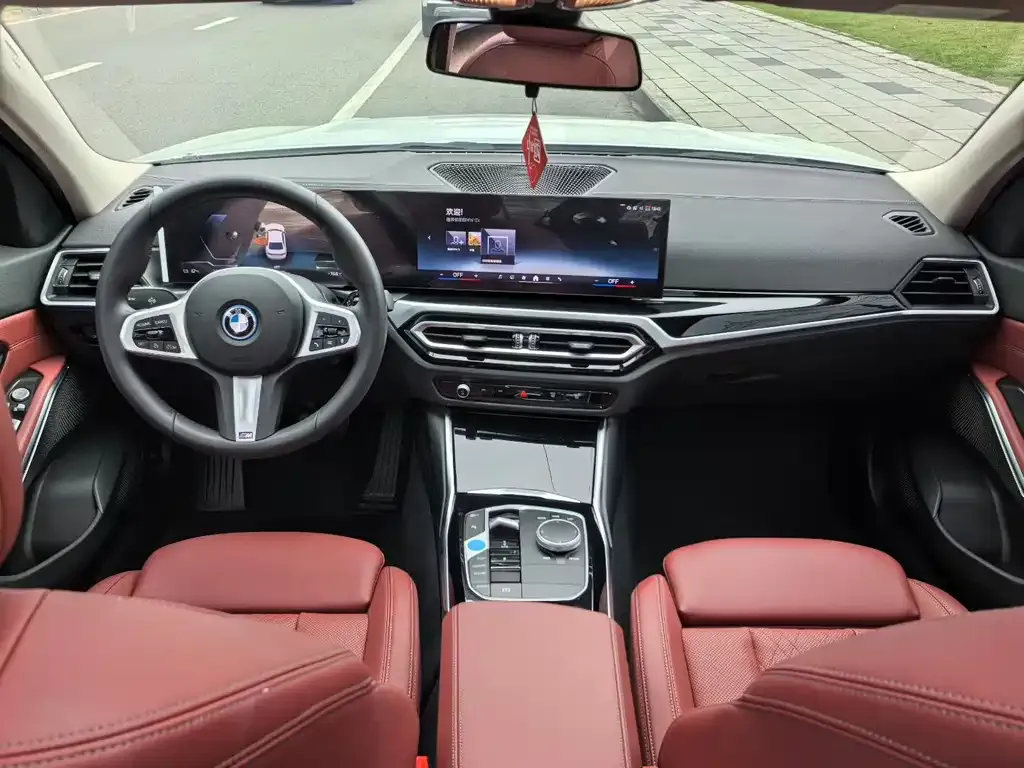 BMW i3 2024 из CN, фото 3