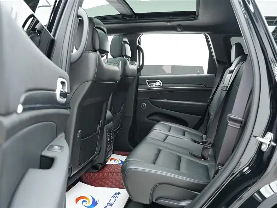 Jeep Grand Cherokee (Import) 2022 из CN, фото 4