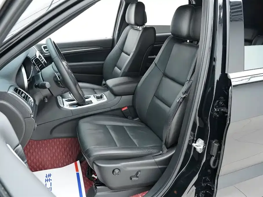 Jeep Grand Cherokee (Import) 2022 из CN, фото 10