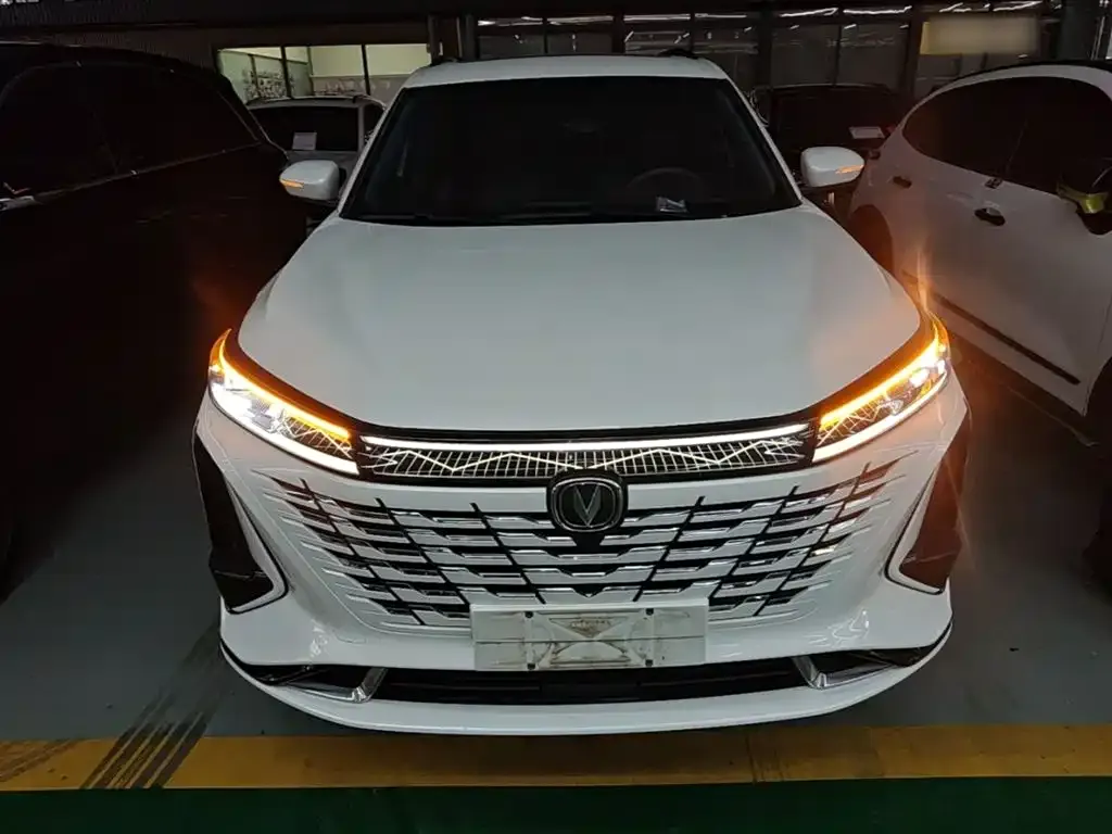Changan CS75PLUS — фото 7