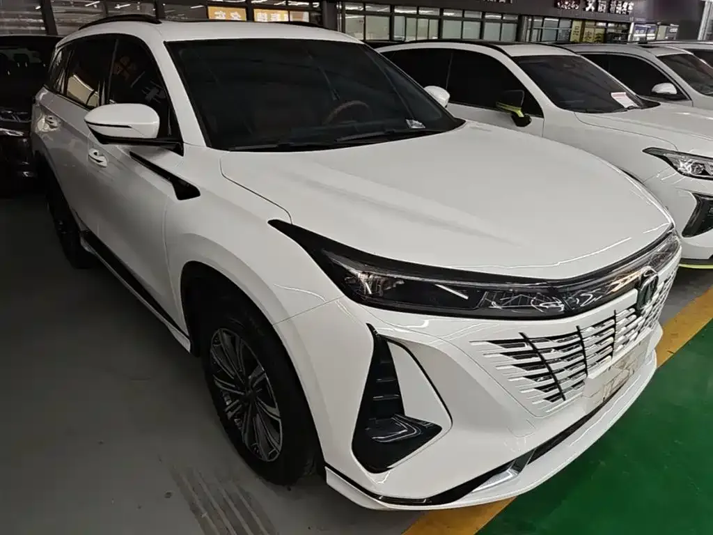 Changan CS75PLUS — фото 4
