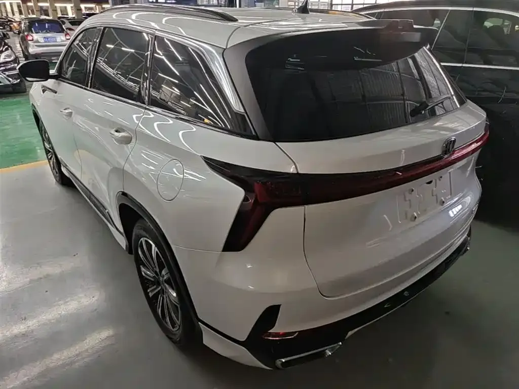 Changan CS75PLUS — фото 9