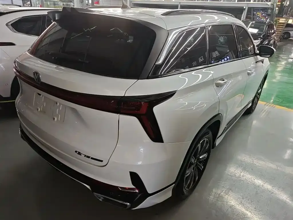 Changan CS75PLUS — фото 3