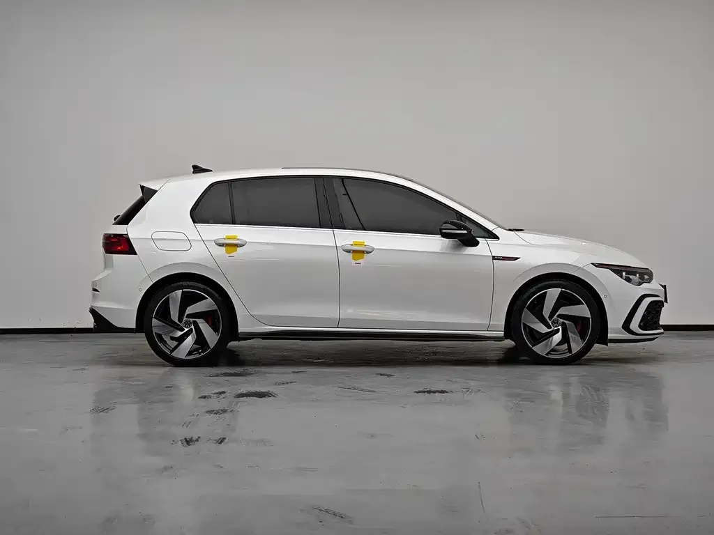 Volkswagen Golf GTI 2022 из CN, фото 2