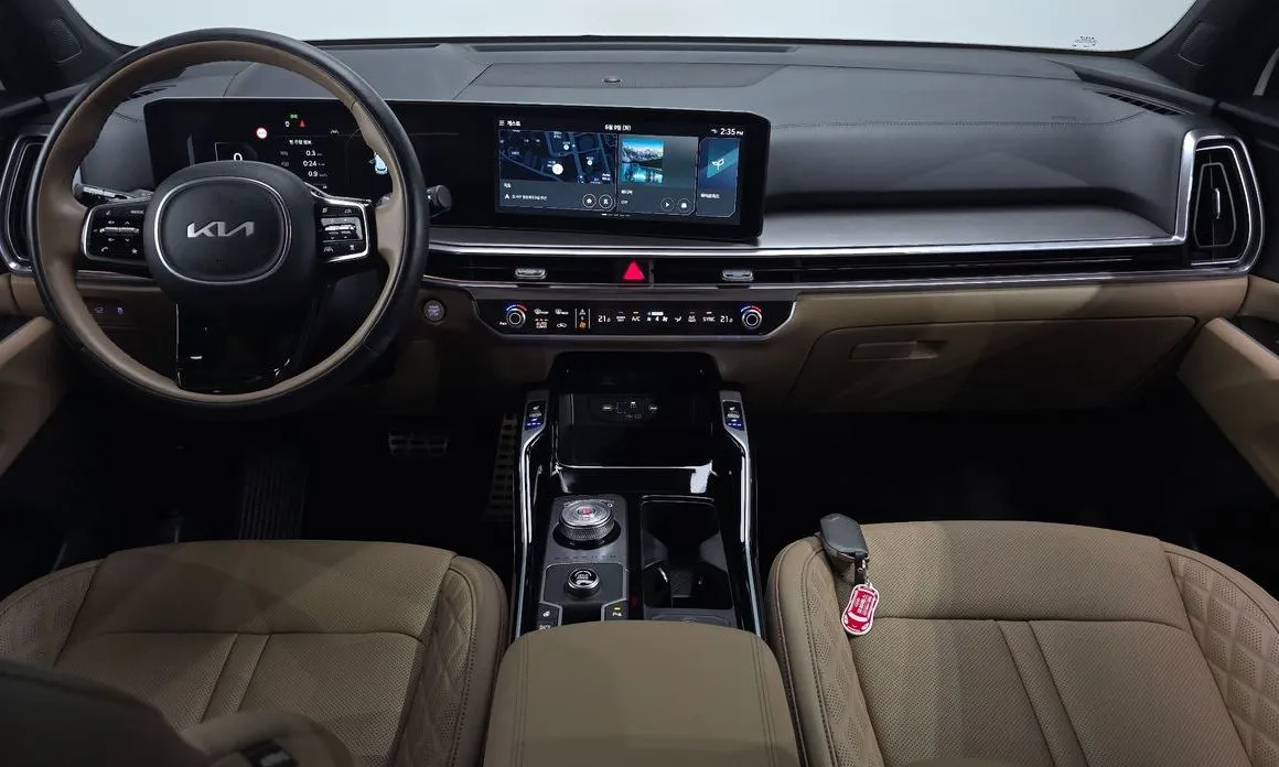 Kia Sorento — фото 6