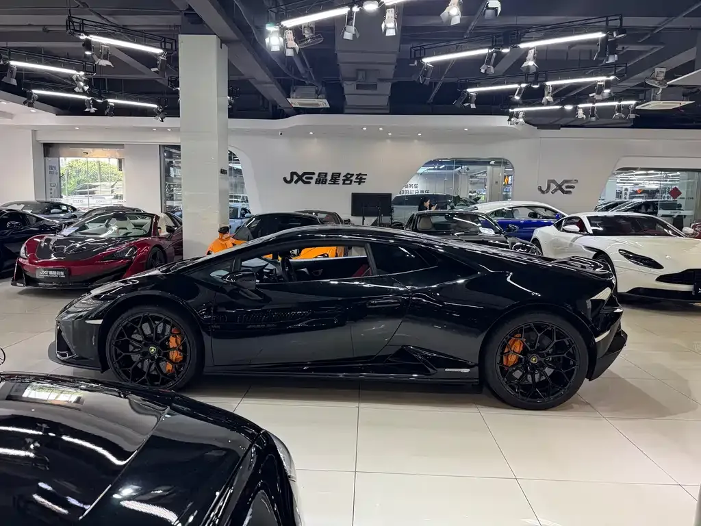 Lamborghini Huracan — фото 2