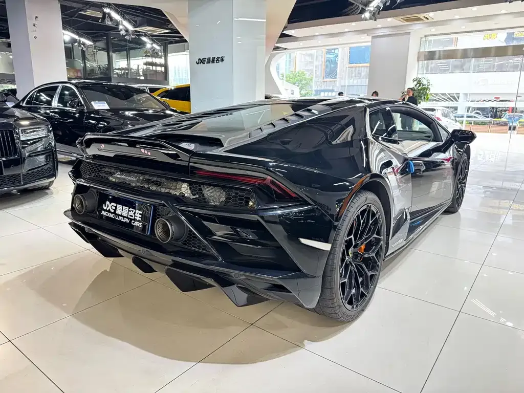 Lamborghini Huracan — фото 9