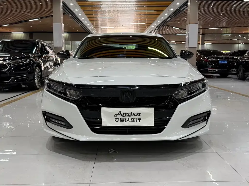 Honda Accord — фото 2
