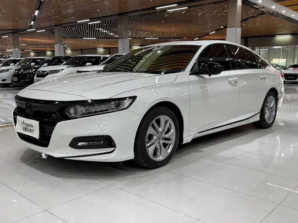 Honda Accord — фото 5
