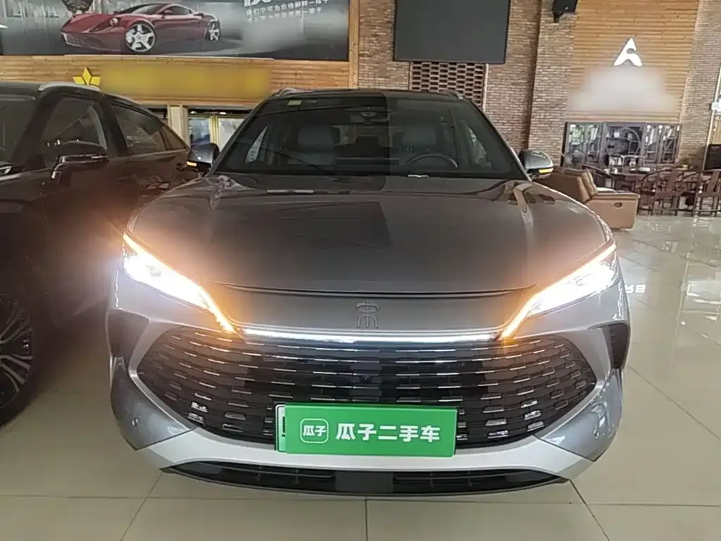 BYD L DM-i — фото 3
