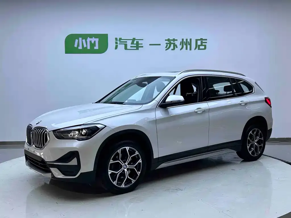BMW X1 — фото 1