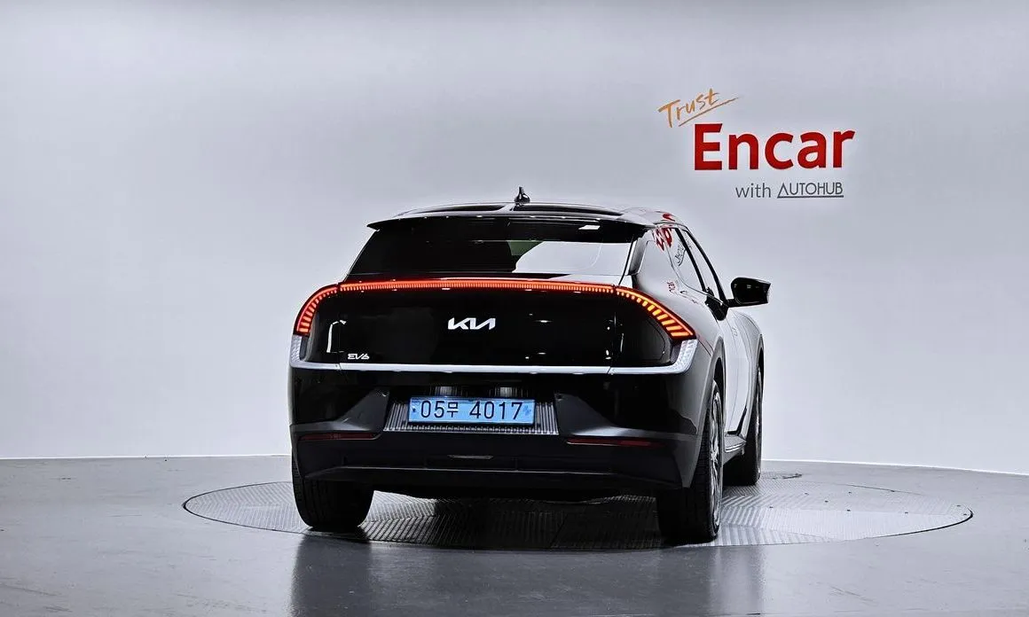 Kia EV6 2023 из KR, фото 2