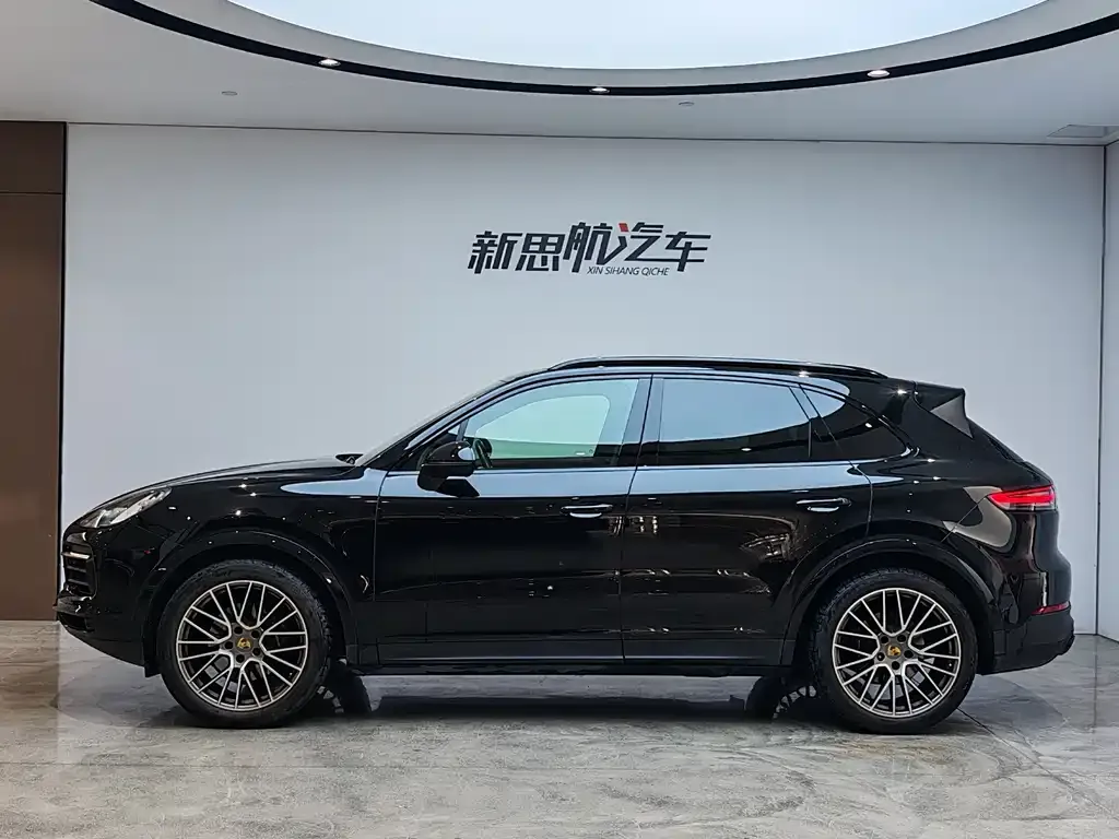 Porsche Cayenne — фото 2