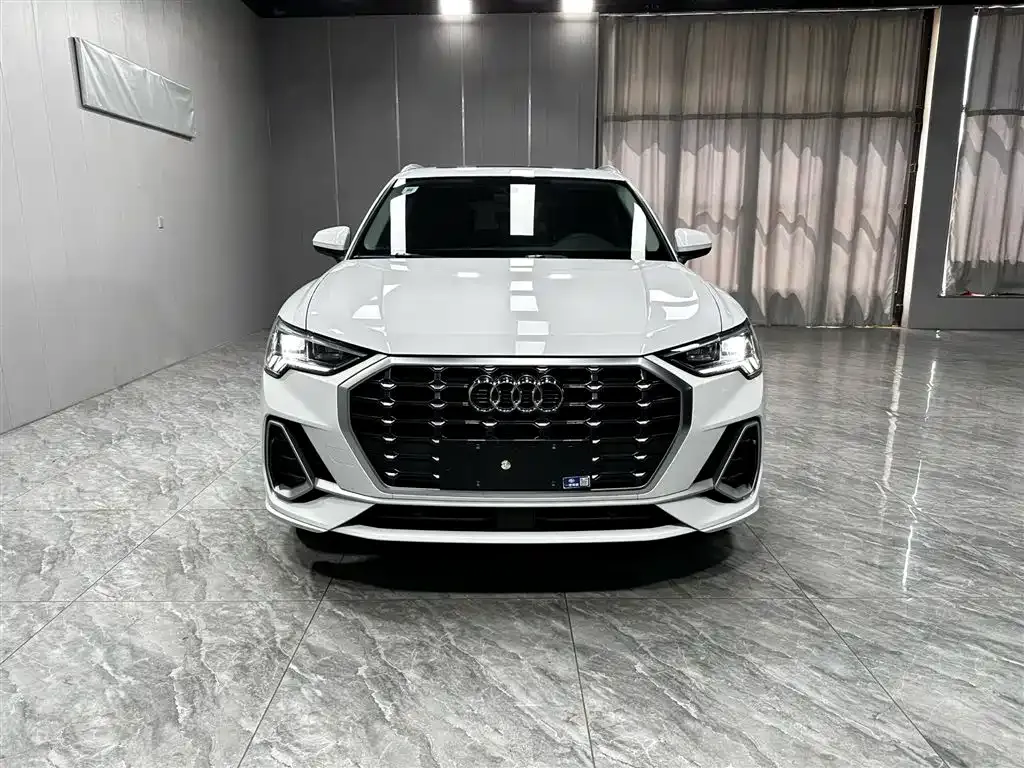 Audi Q3 — фото 4