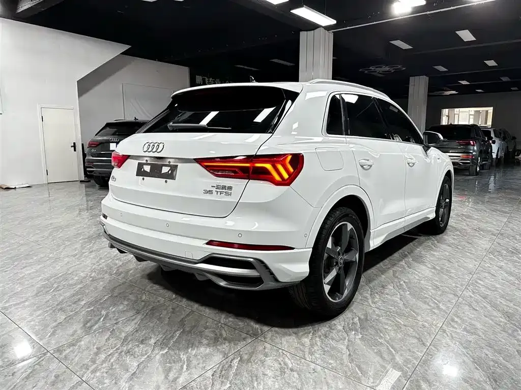 Audi Q3 — фото 5