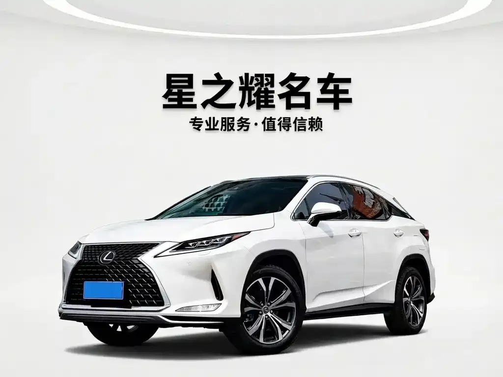 Lexus RX — фото 1