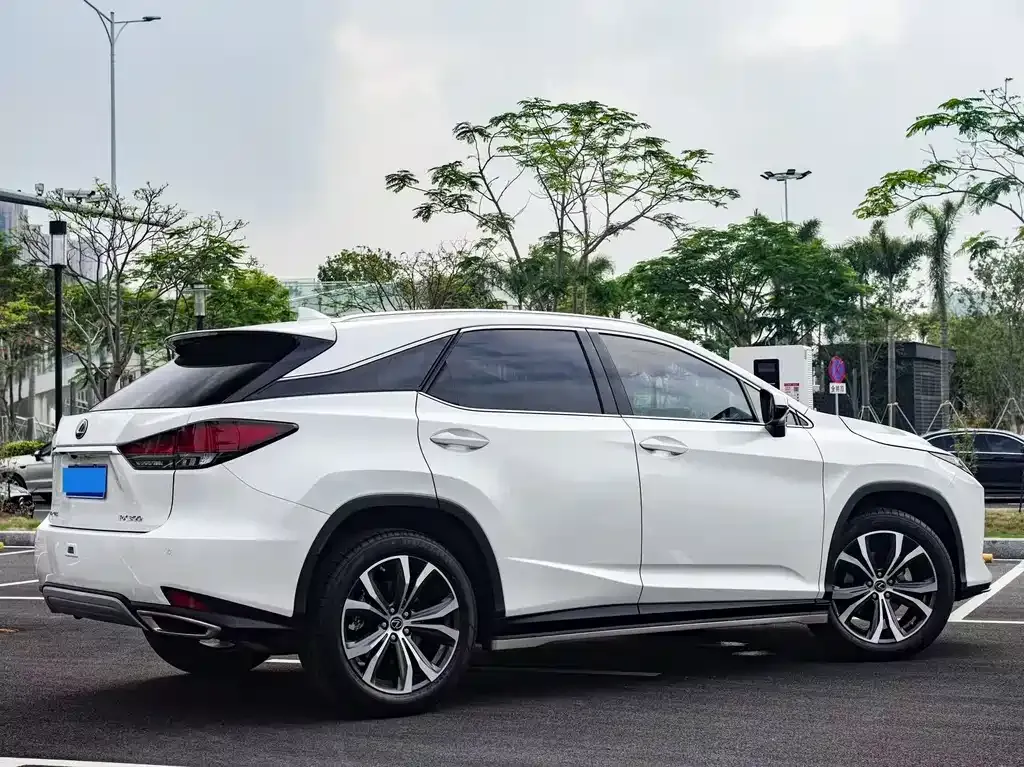 Lexus RX — фото 9
