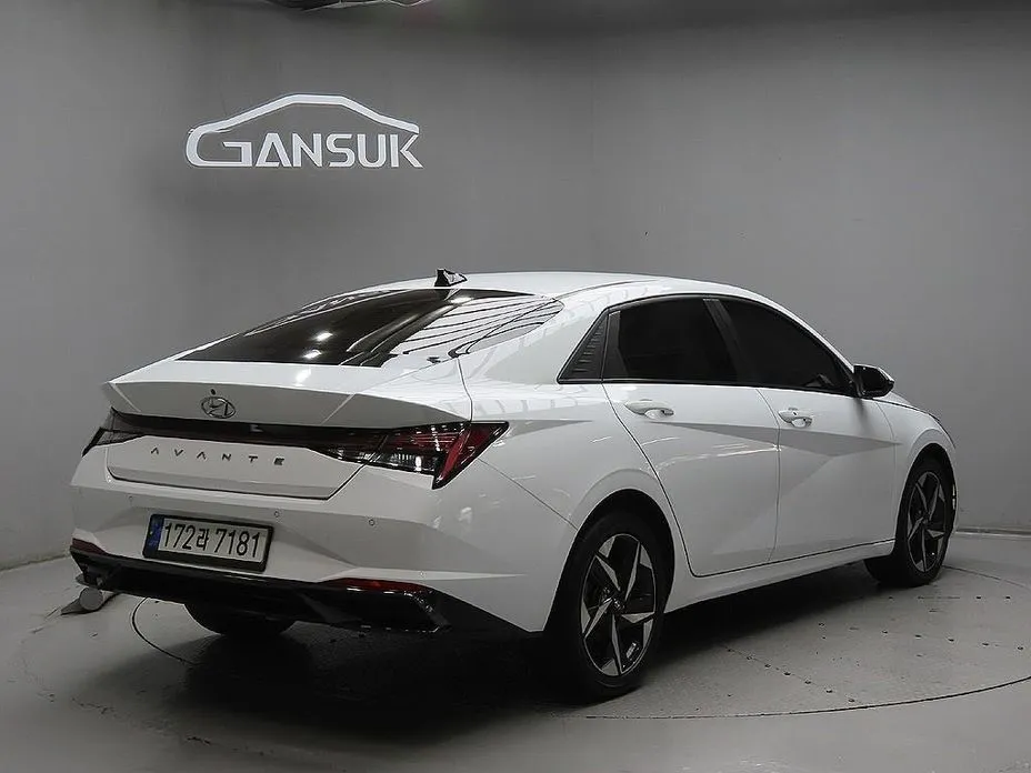 Hyundai AVANTE — фото 3