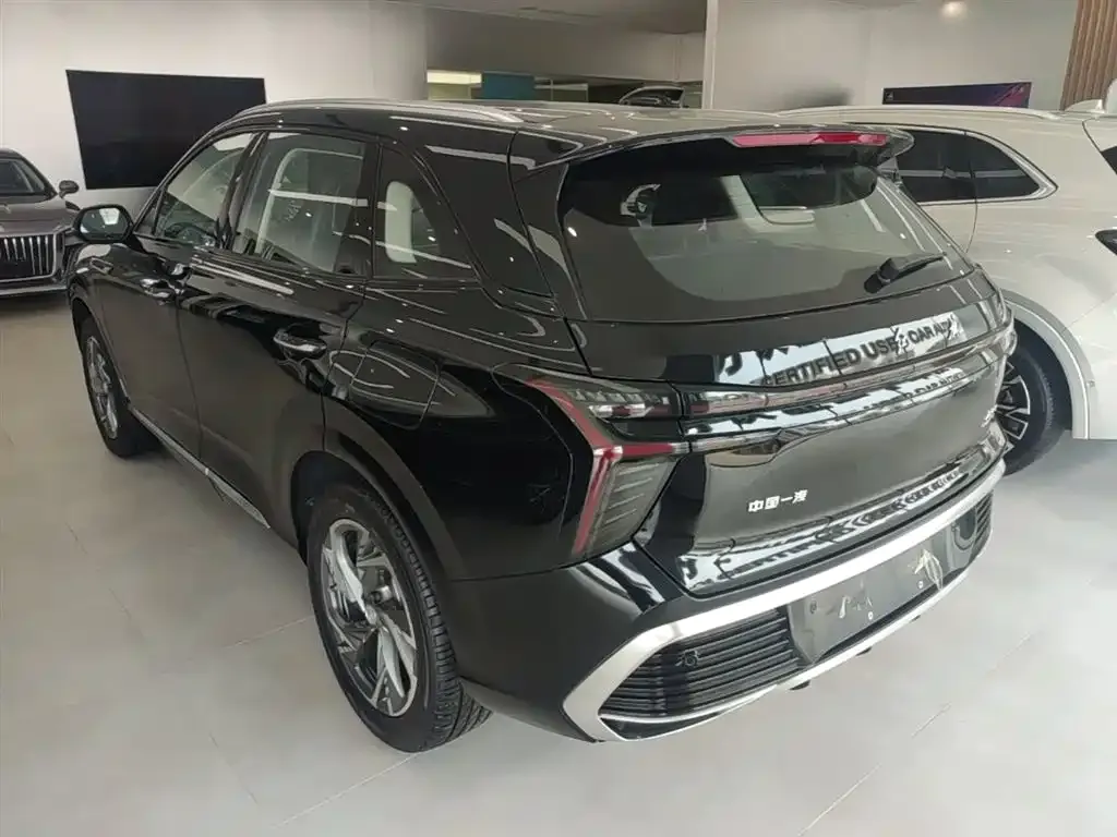 Hongqi HS3 PHEV — фото 8