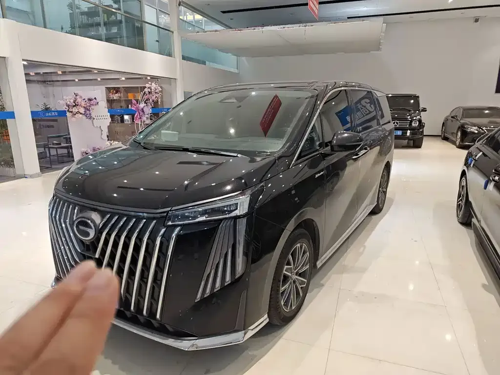 GAC Motor Trumpchi M8 — фото 1