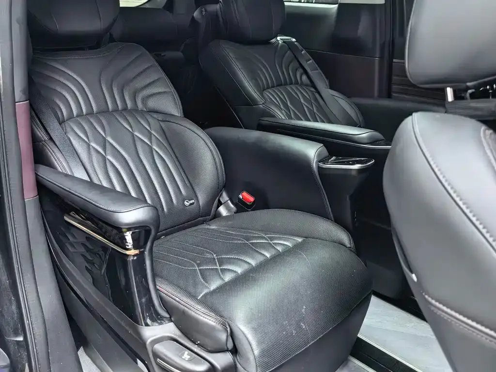 GAC Motor Trumpchi M8 — фото 2