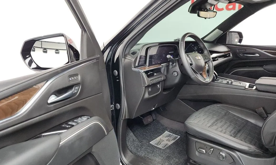 Cadillac Escalade 2023 из KR, фото 8