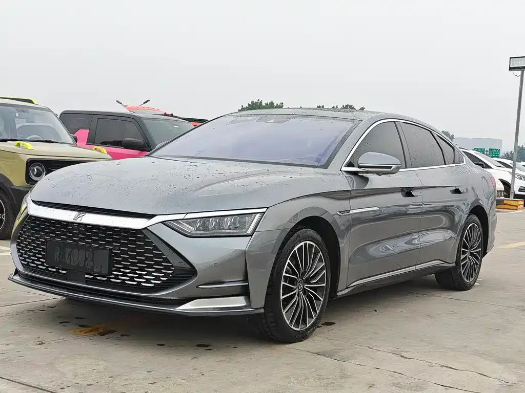BYD Han — фото 1