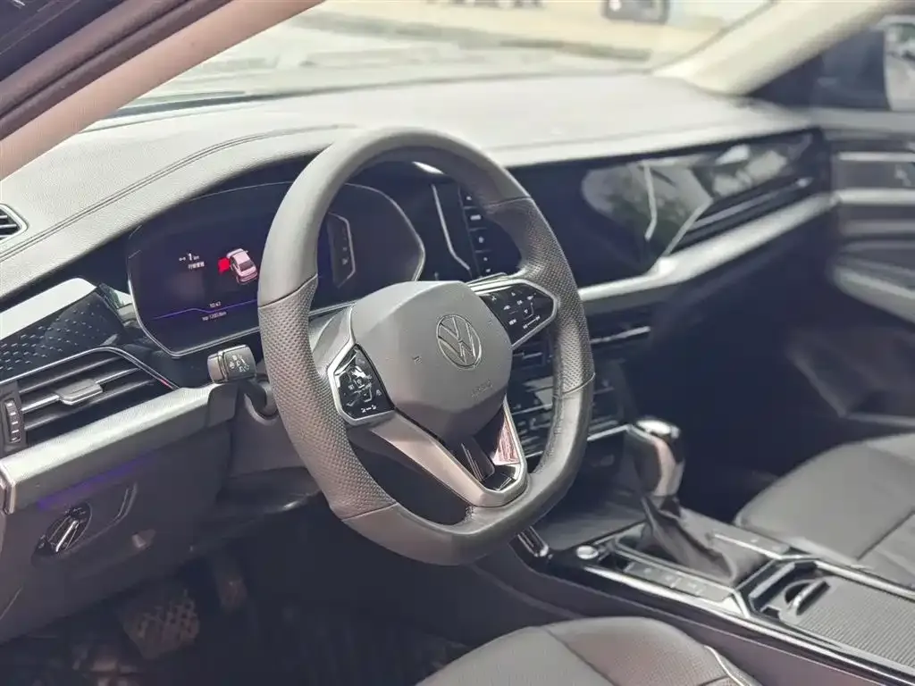 Volkswagen Passat — фото 6