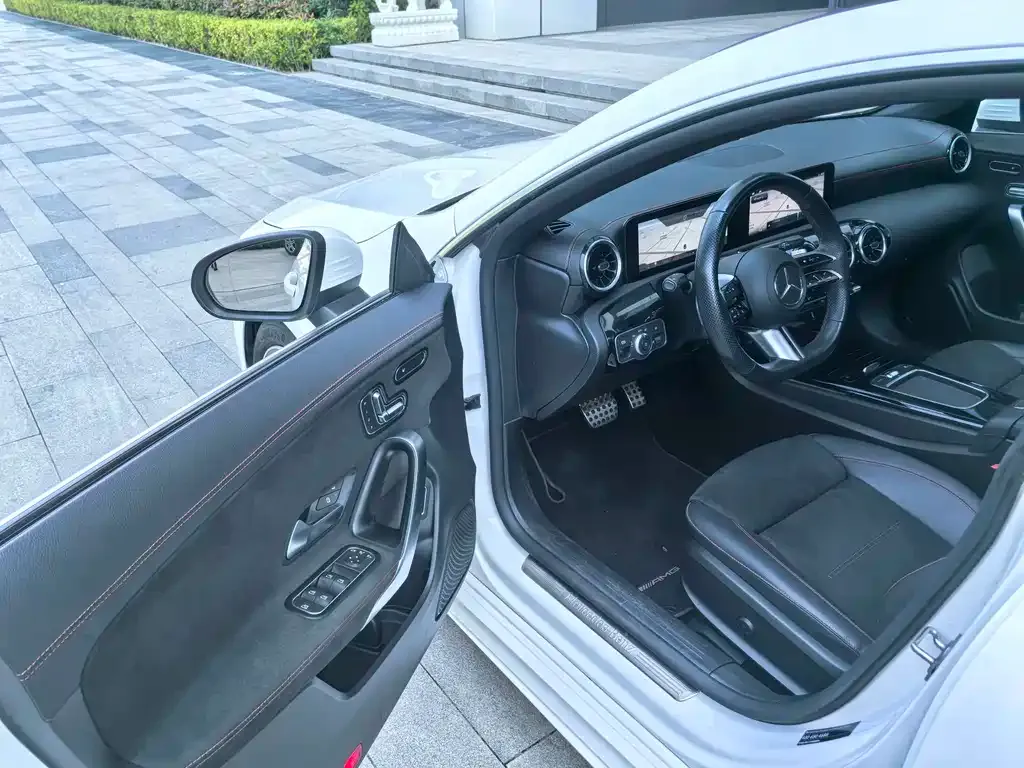 Mercedes-Benz CLA (Import) — фото 10