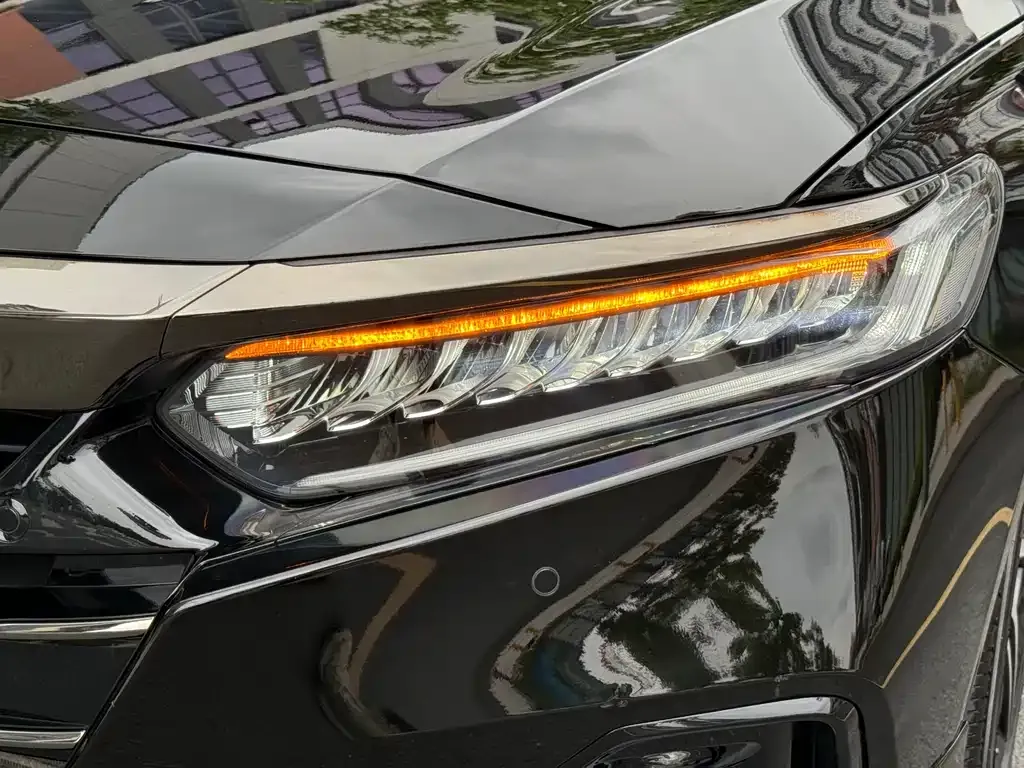 Honda Accord — фото 5