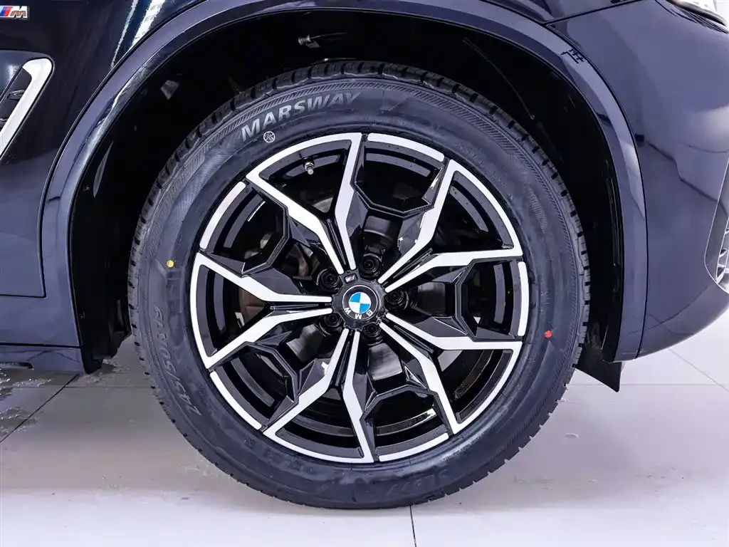 BMW X3 — фото 10