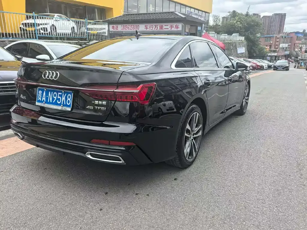 Audi A6L 2021 из CN, фото 9