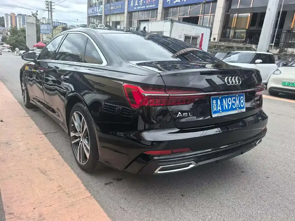 Audi A6L 2021 из CN, фото 3